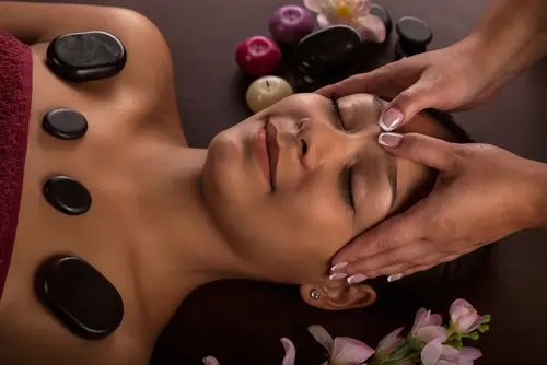 massage-therapistn